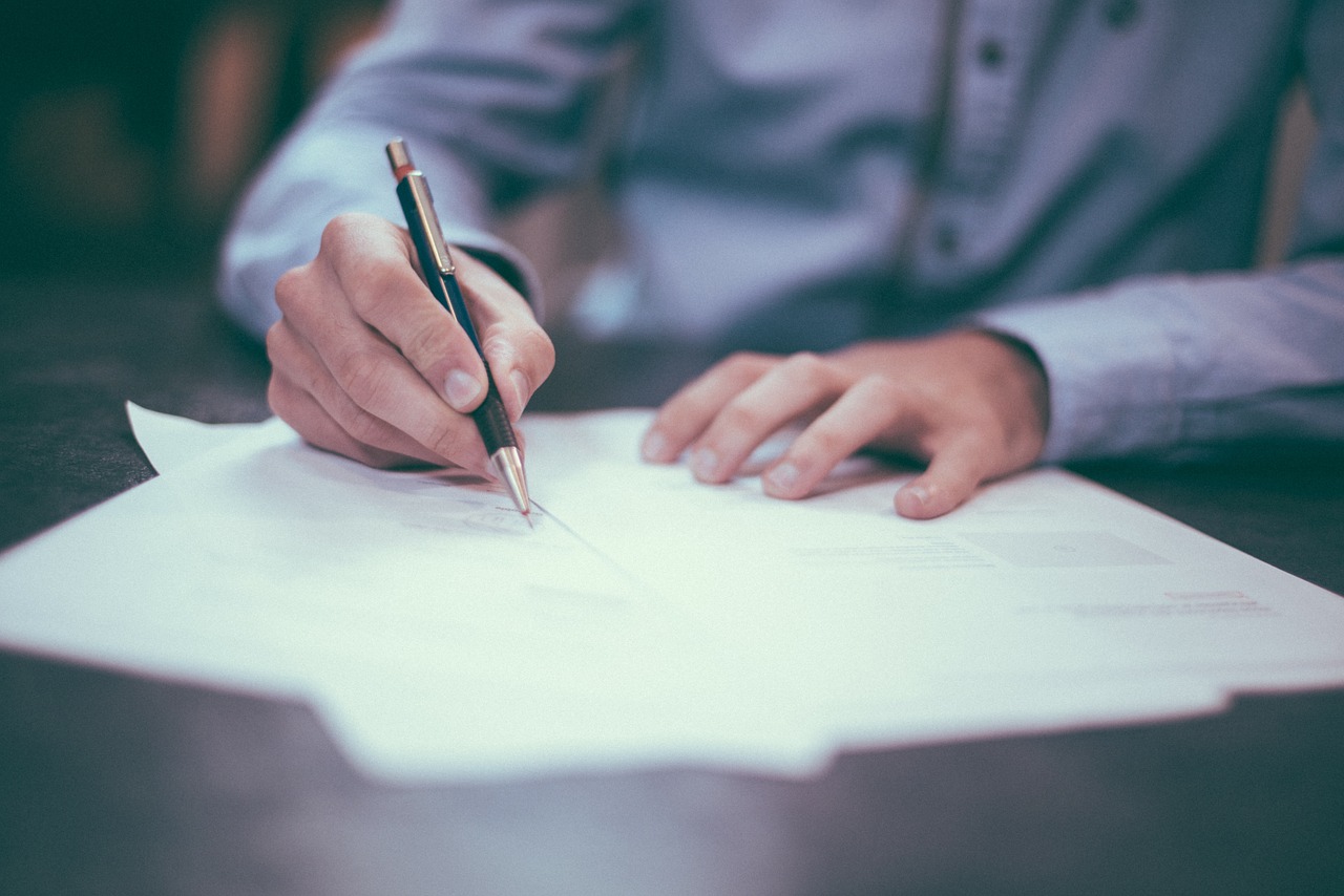 Breach of Contract: Should You Hire a Lawyer?